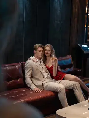 My Fake Husband Is a Billionaire